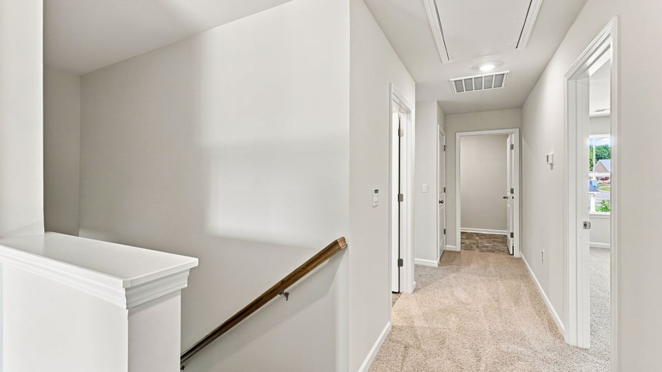 Hallway to bedrooms.