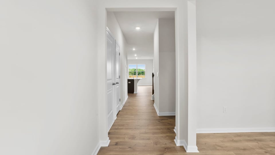 Foyer to kitchen.