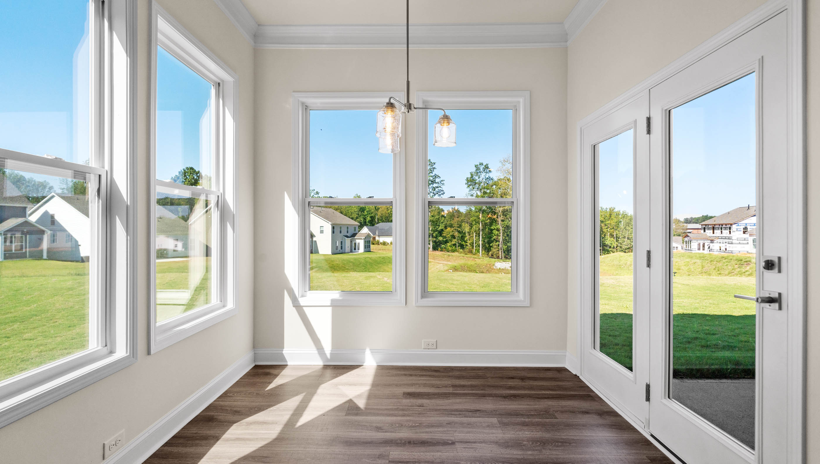 Flex room with windows.