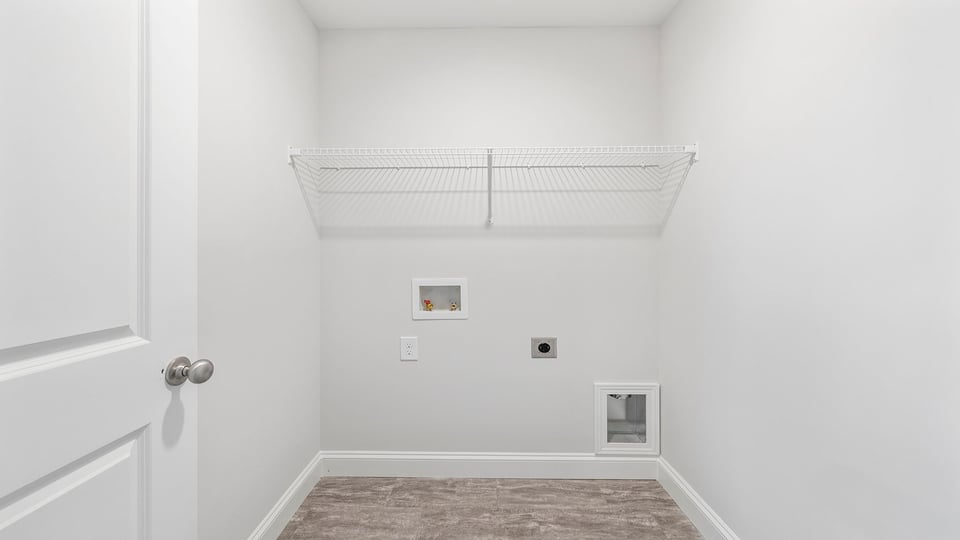Walk in laundry room.