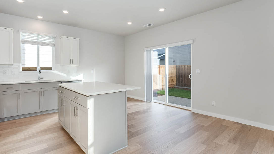 Landau Heights kitchen