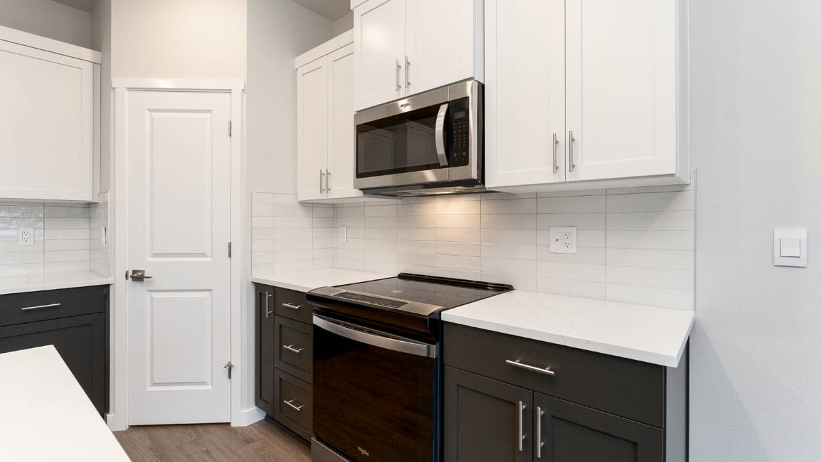 Landau Heights kitchen