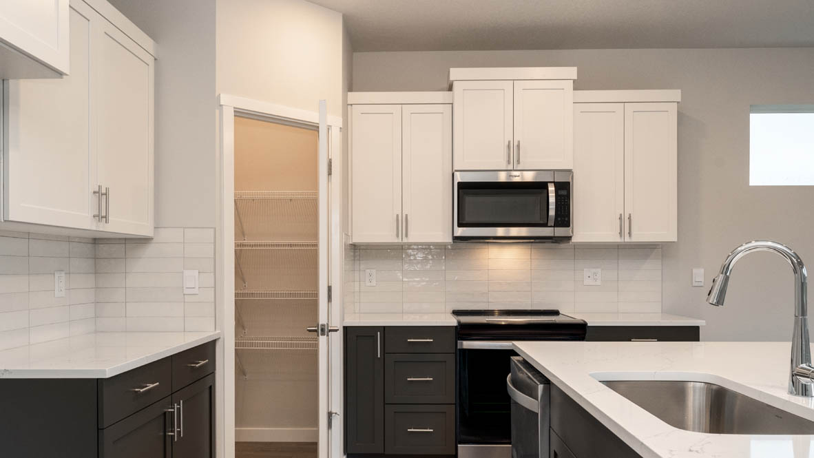 Landau Heights kitchen