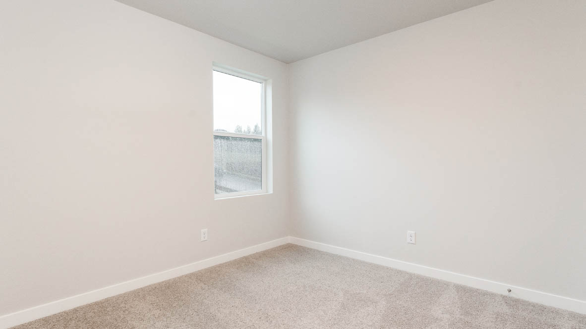 Landau Heights bedroom