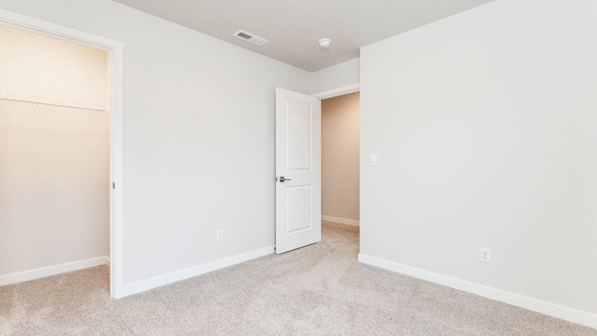 Landau Heights bedroom