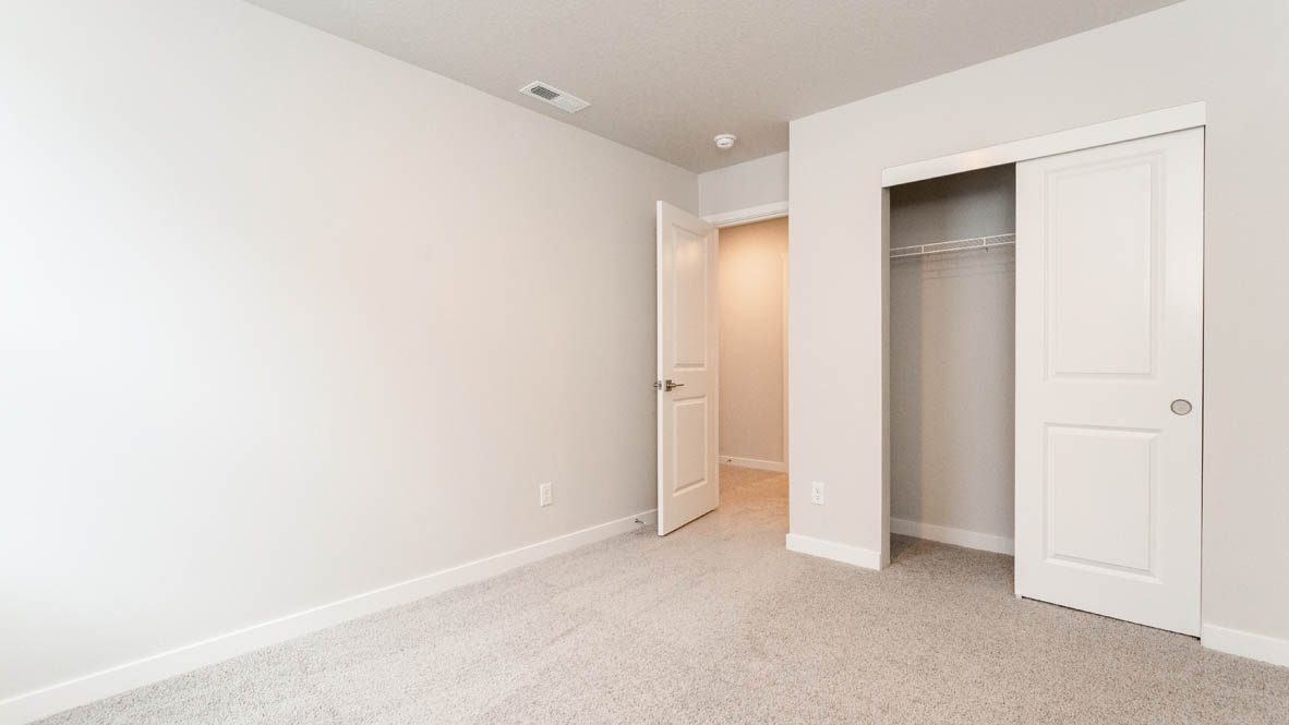 Landau Heights bedroom
