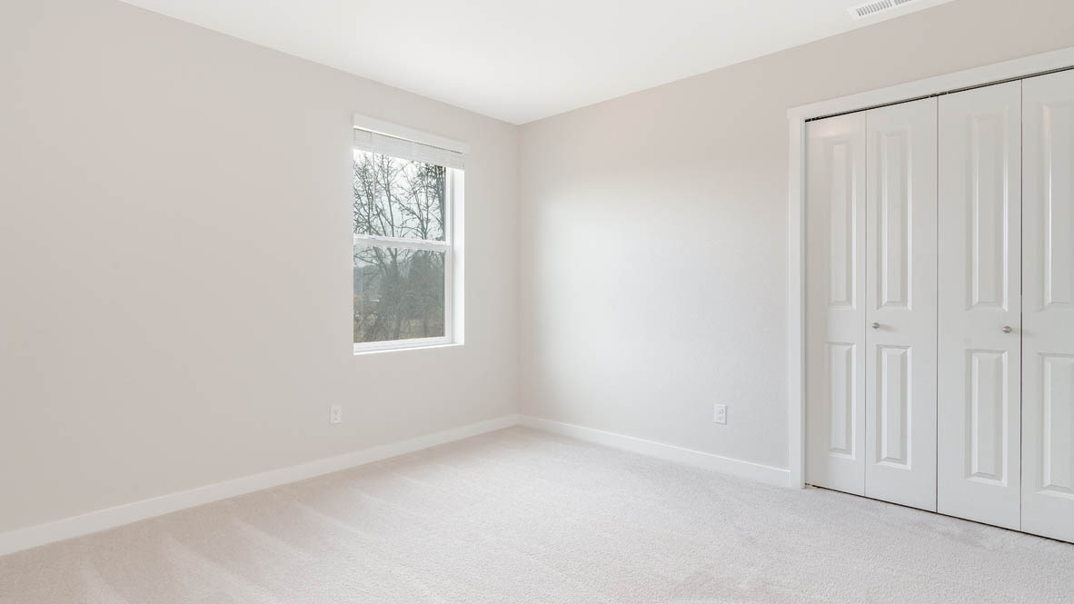 Landau Heights bedroom
