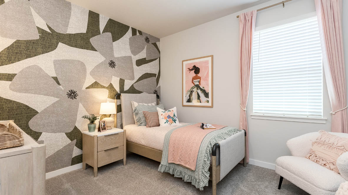 Landau Heights bedroom