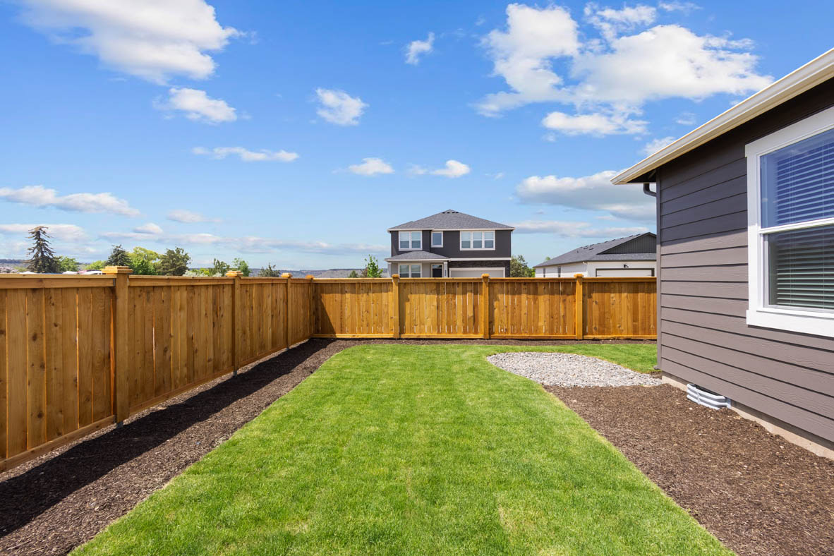 New Homes in Iron Horse Prineville, OR D.R. Horton