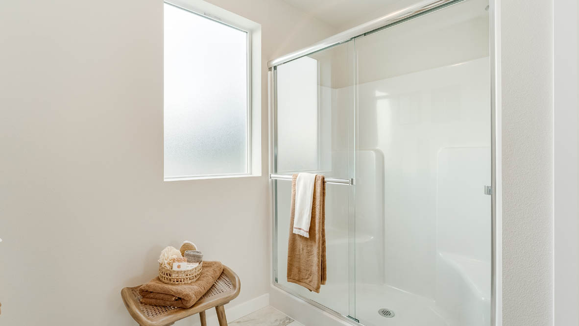 Gordon Creek Pointe primary bathroom walk in shower