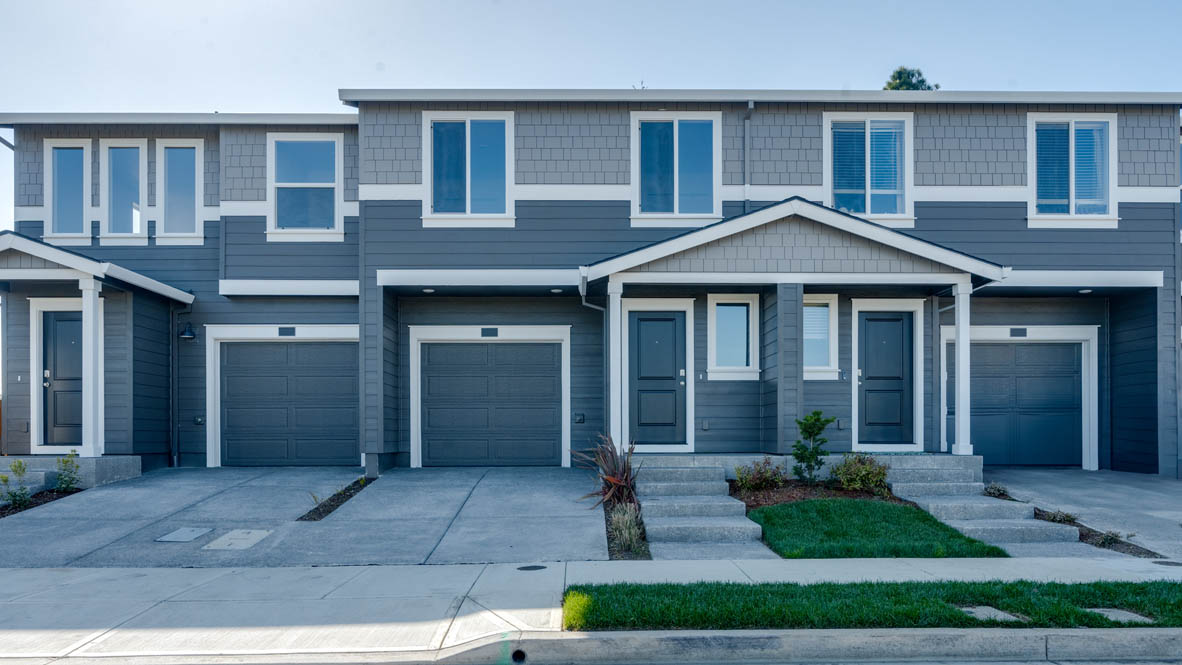Blue Pearl MF15 townhomes elevation a