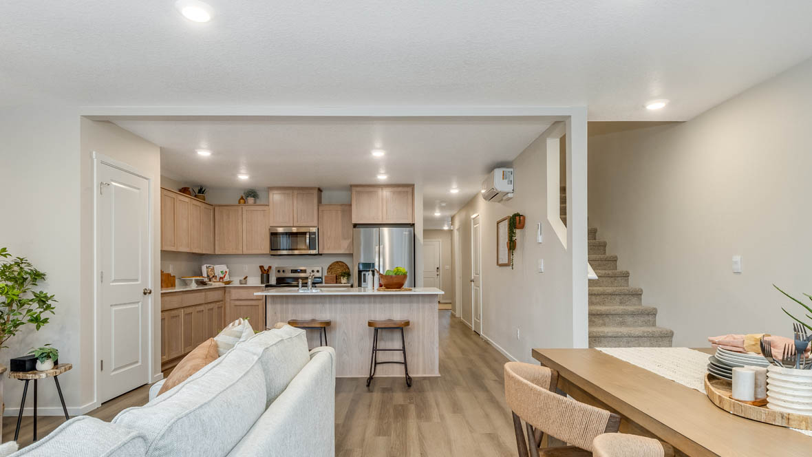Thunder Ridge Great room with view of kitchen and stairs