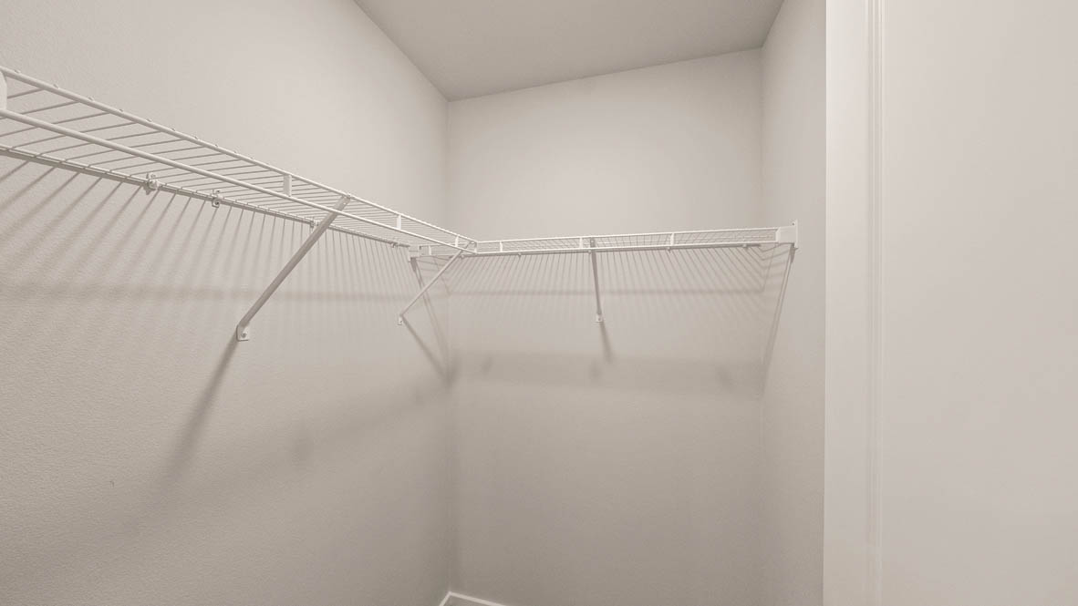 Ponderosa closet with white wire shelving