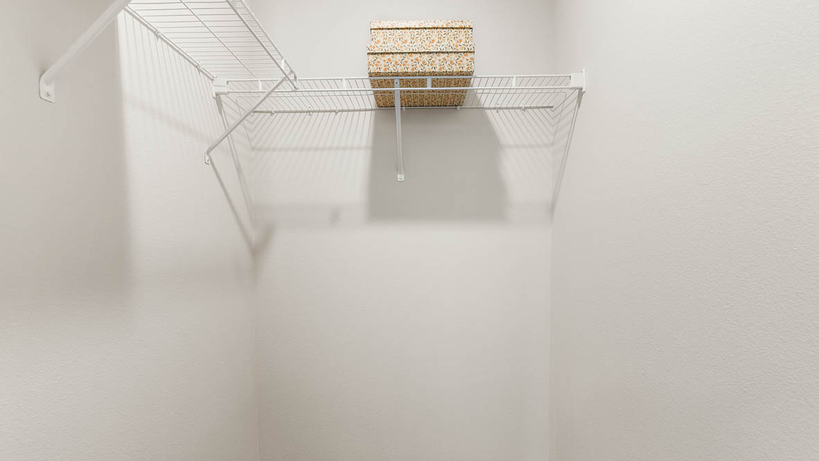 Ponderosa Closet with white wire shelving