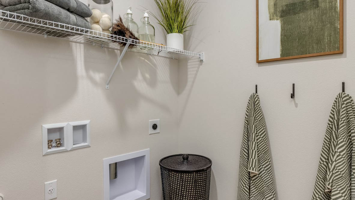 Ponderosa Laundry with white wire shelving