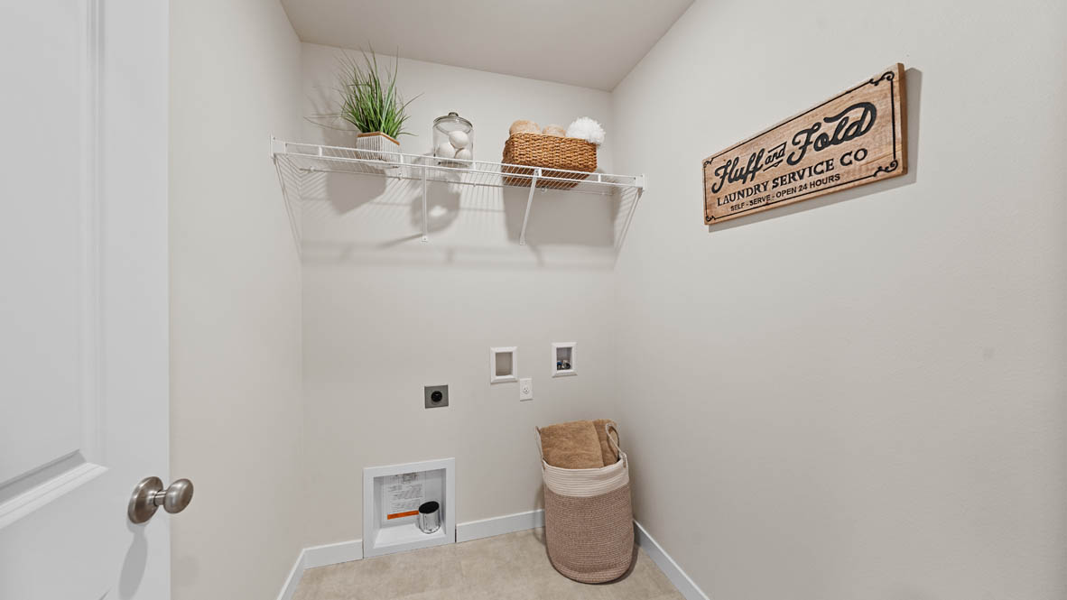 Stevens Ranch laundry room