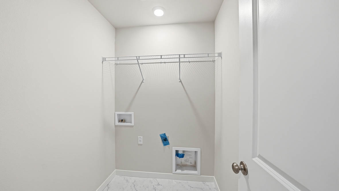 Stevens Ranch laundry room