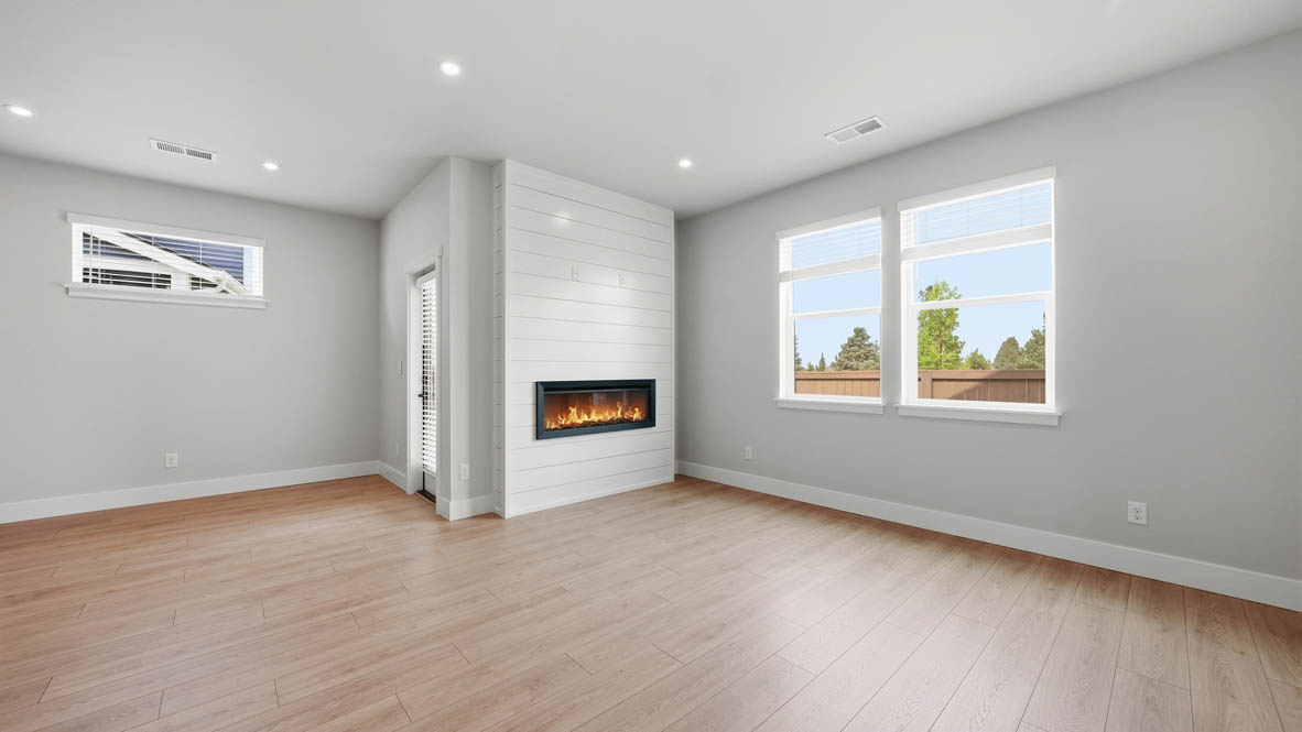 Maple WR35D Great Room