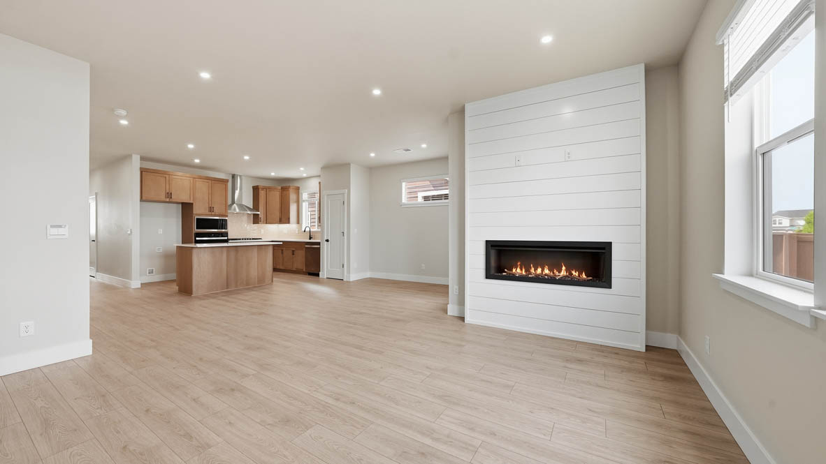 Maple WR35D Great Room