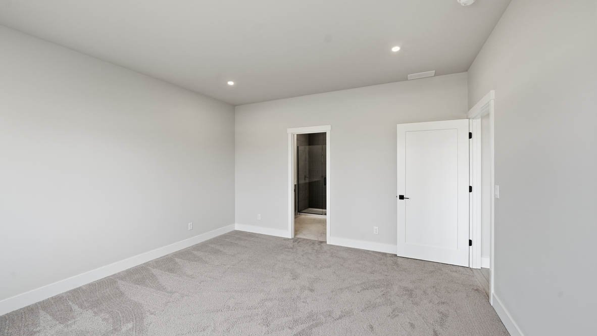 Maple WR35D Bedroom
