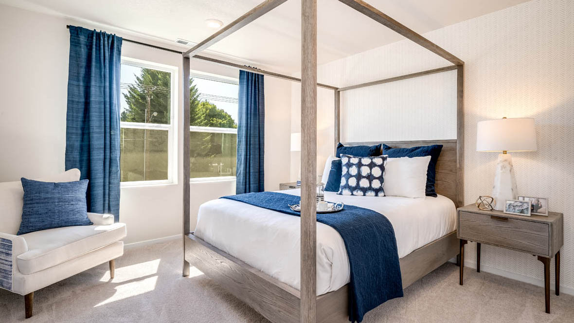 Marcola Meadows Bedroom with two windows