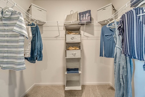 Marcola Meadows Closet space with shelf
