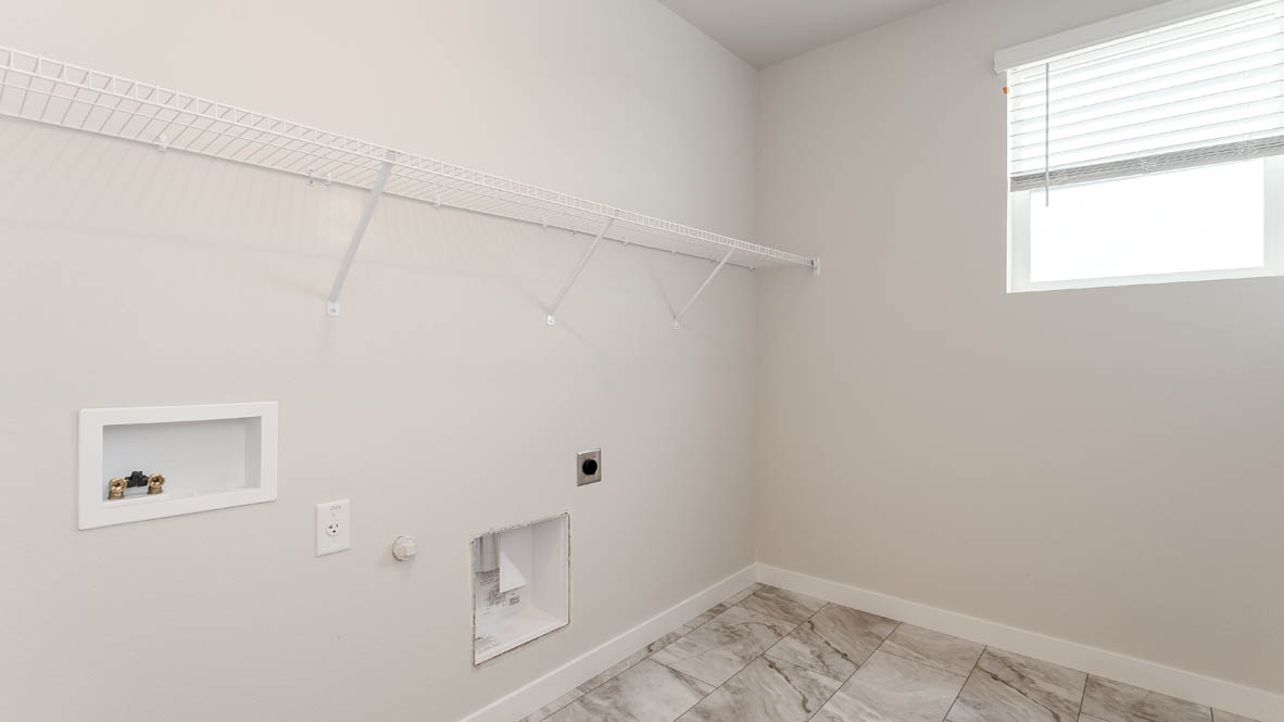 Sorrento Estates laundry room