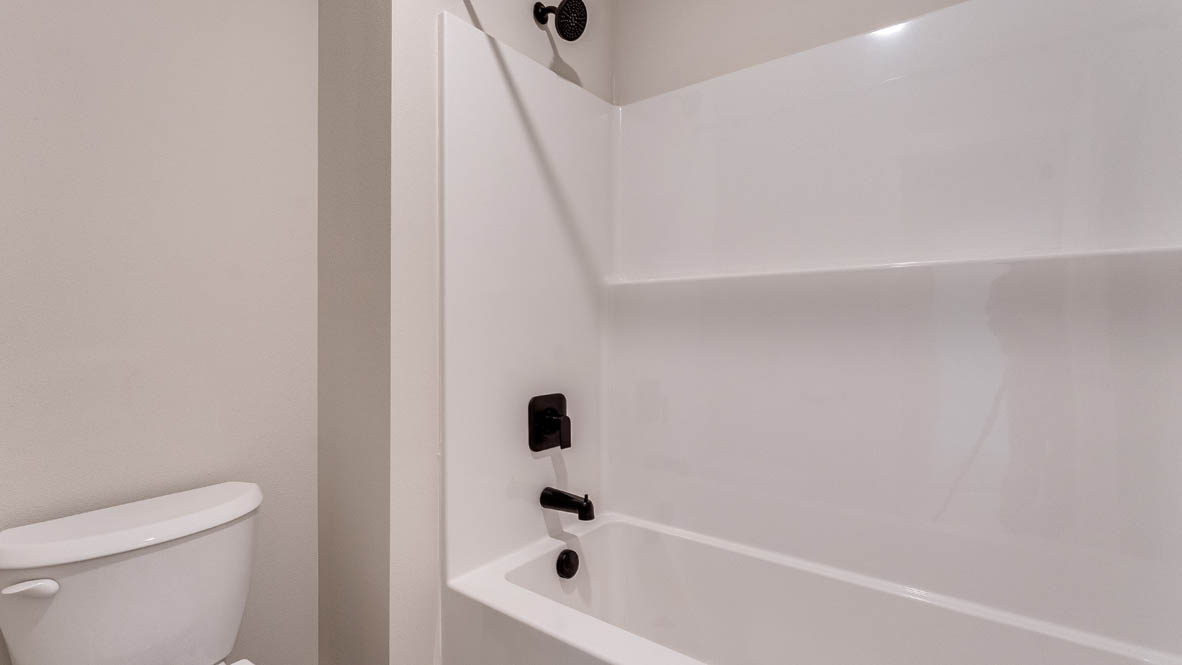 Sorrento Estates secondary bathroom