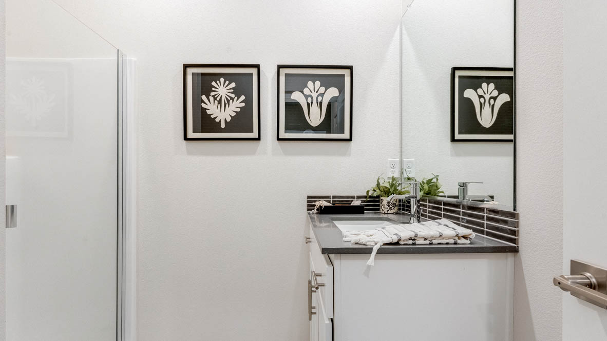 Sorrento Estates Galen Powder Room