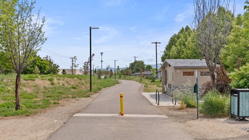 A photo of Dishman Hills Natural Area.
