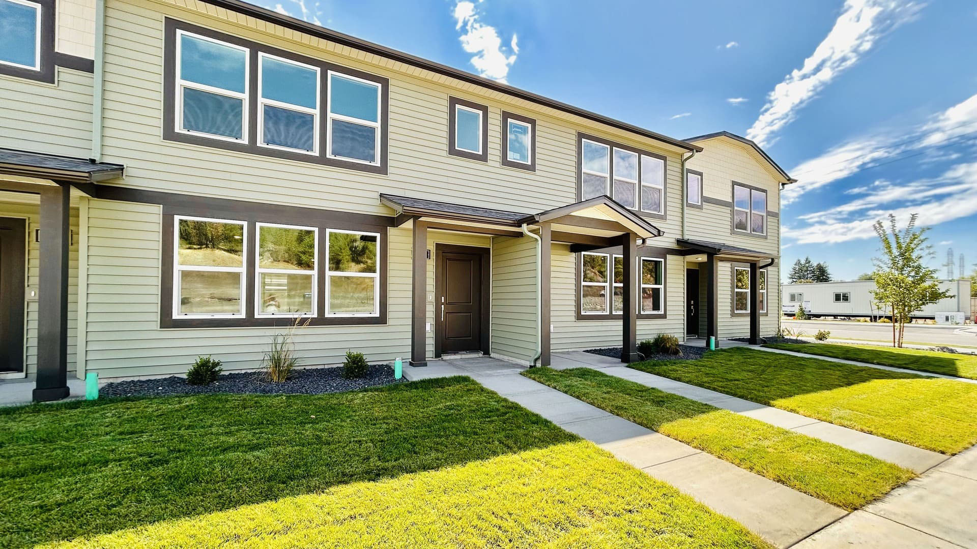 5196 E. McKinnon Ln. exterior