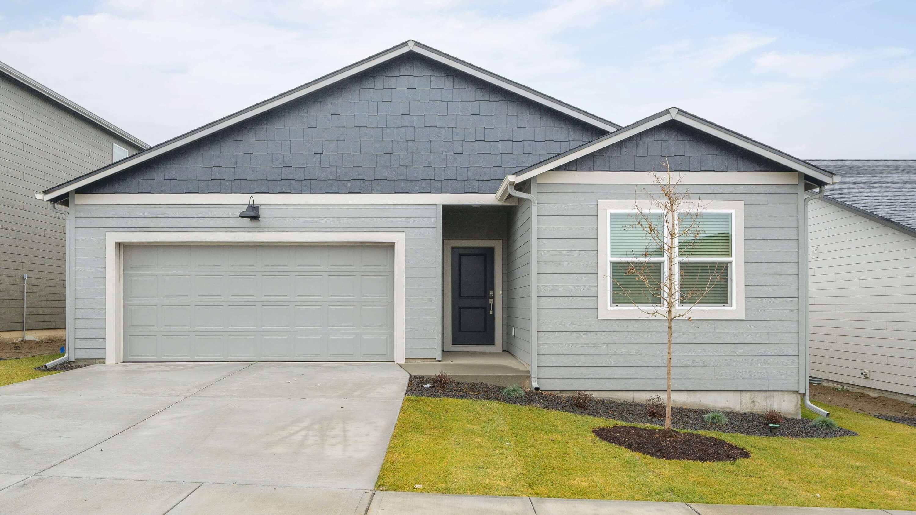 311 W. Pheasant Bluff Ave. exterior