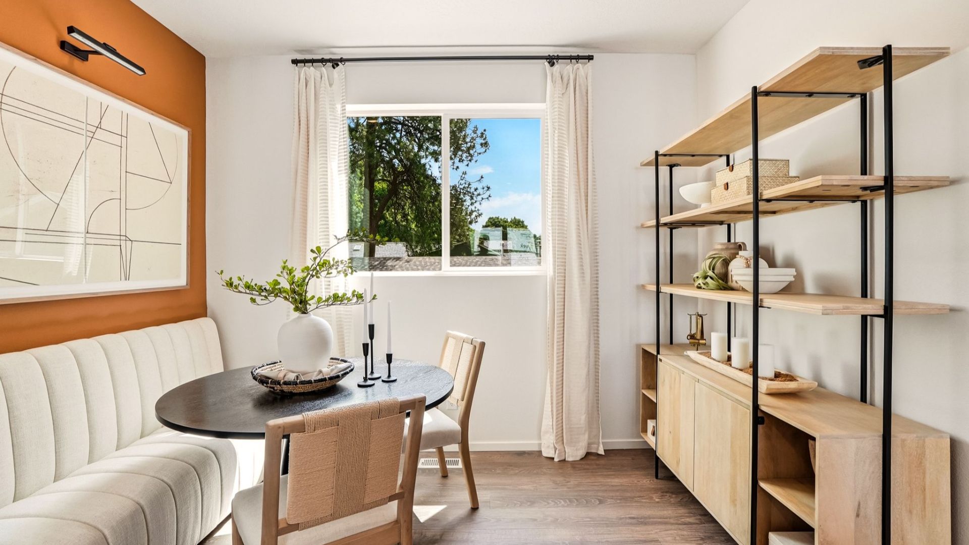 https://www.zillow.com/view-imx/156f80d9-e9cc-43eb-acf6-572ecf502dfd?setAttribution=mls&wl=true&initialViewType=pano&utm_source=dashboard