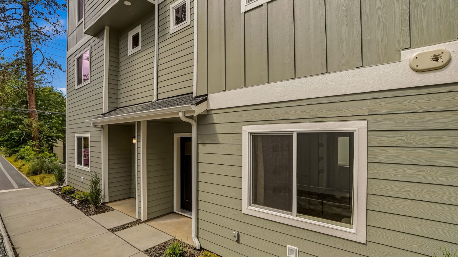 New homes for sale in Coeur d'Alene, new construction, new townhomes, new condos, Zillow