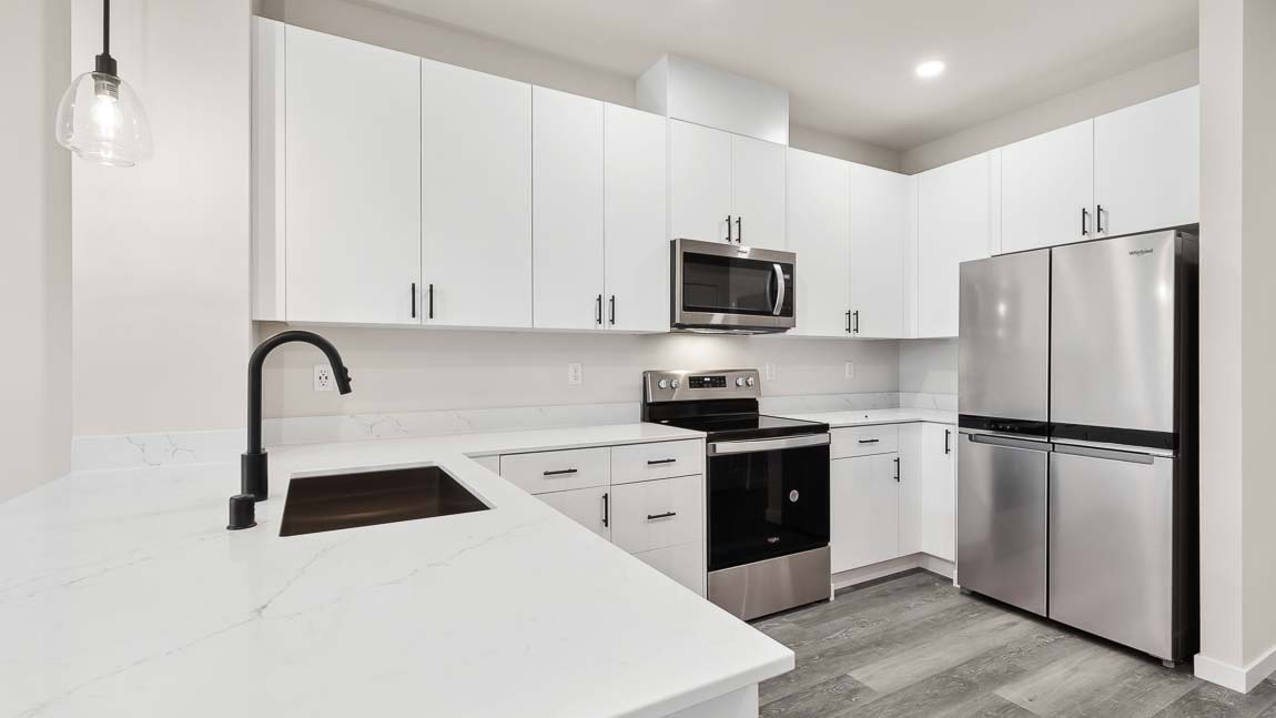 Multifunctional kitchen area with huge counterspace