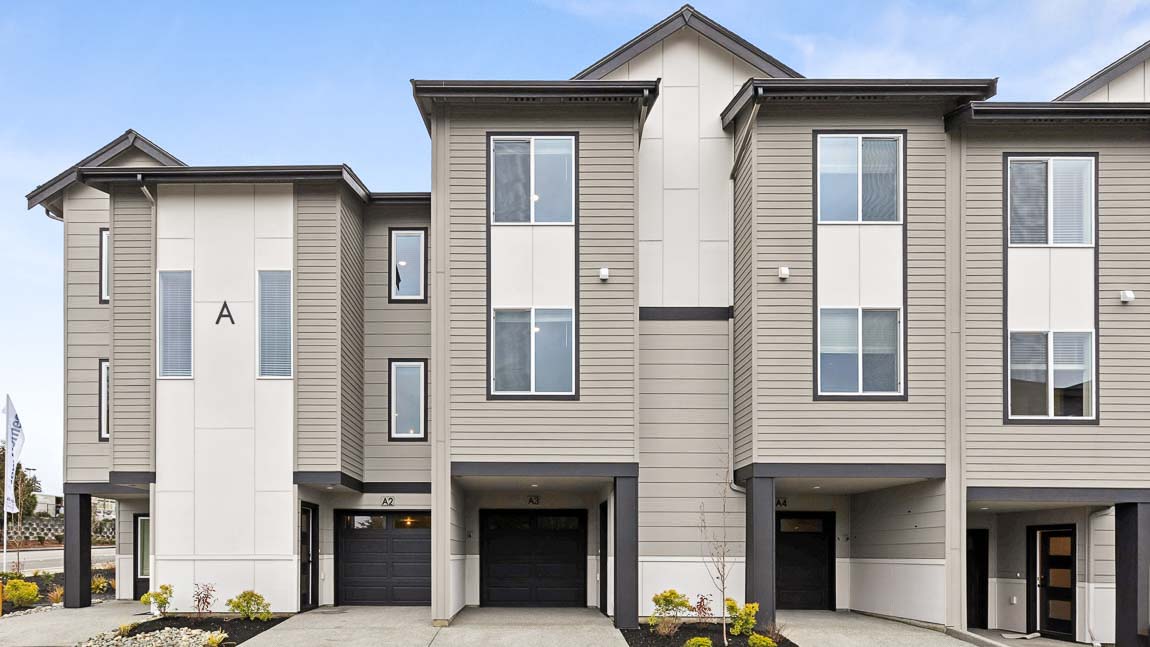 Exterior town home building at Aspen Woods