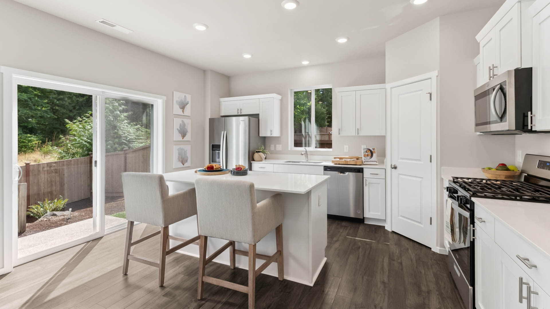 Beautiful light and bright kitchen