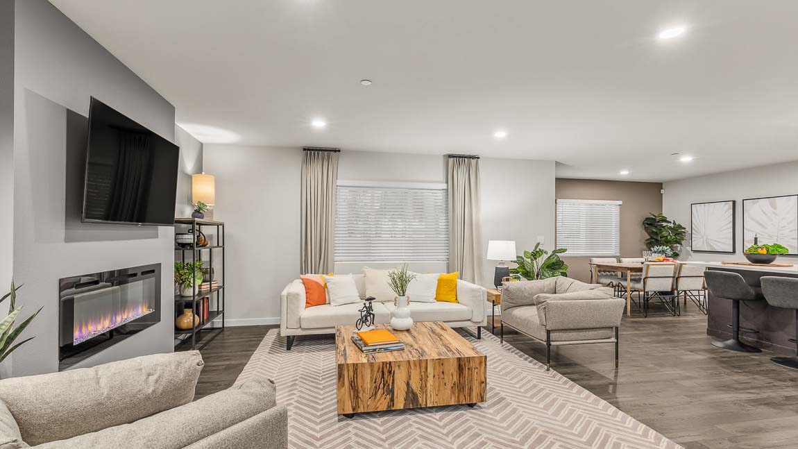 Thelon living room