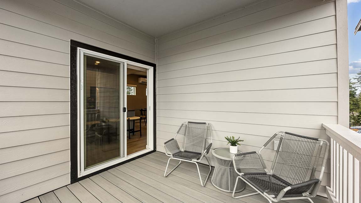 Deck with access in the kitchen