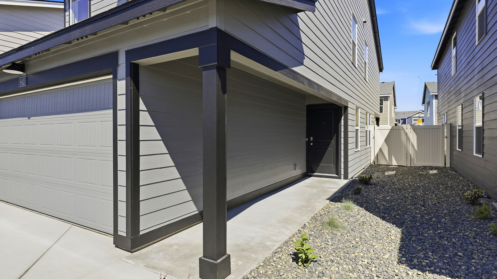 6423 Sandstone Dr front door