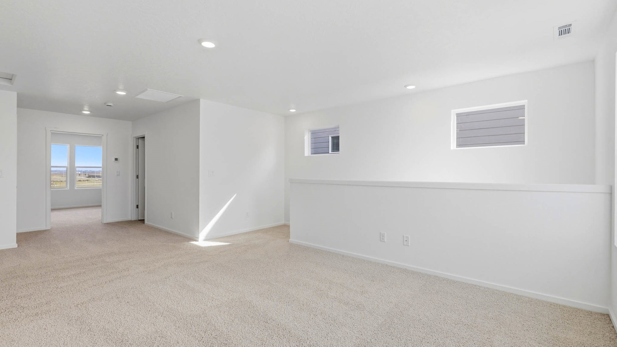 Loft area wall-to-wall carpet