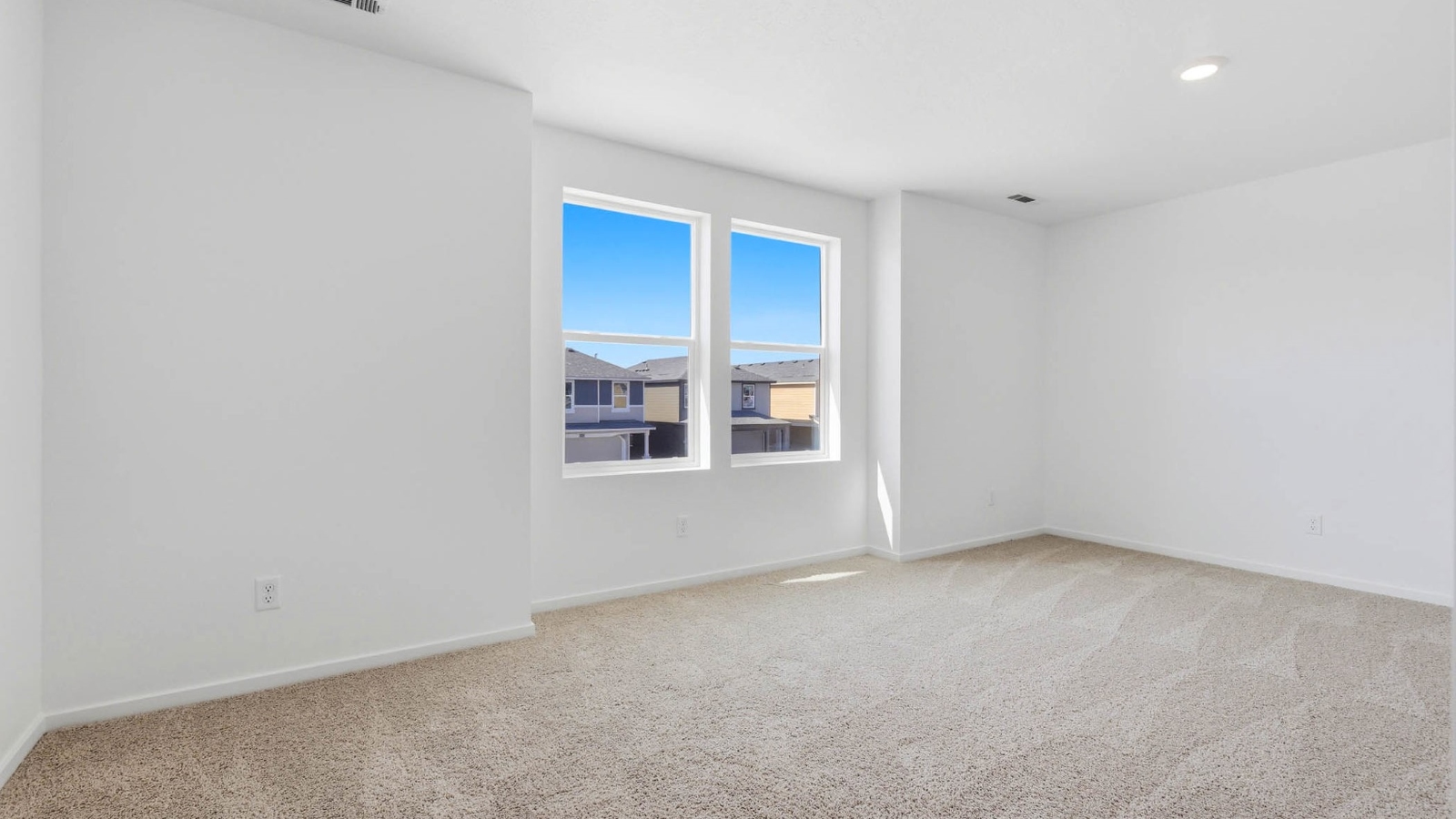 Bonus room with wall-to-wall carpet
