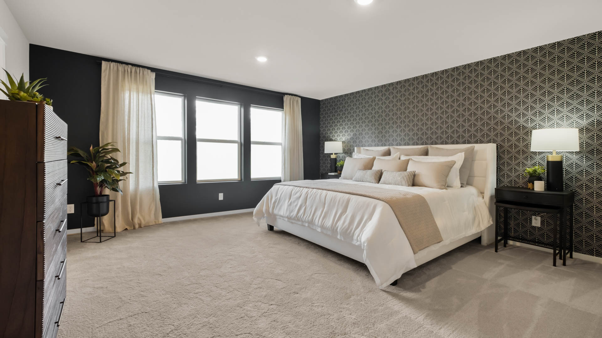 primary suite bedroom