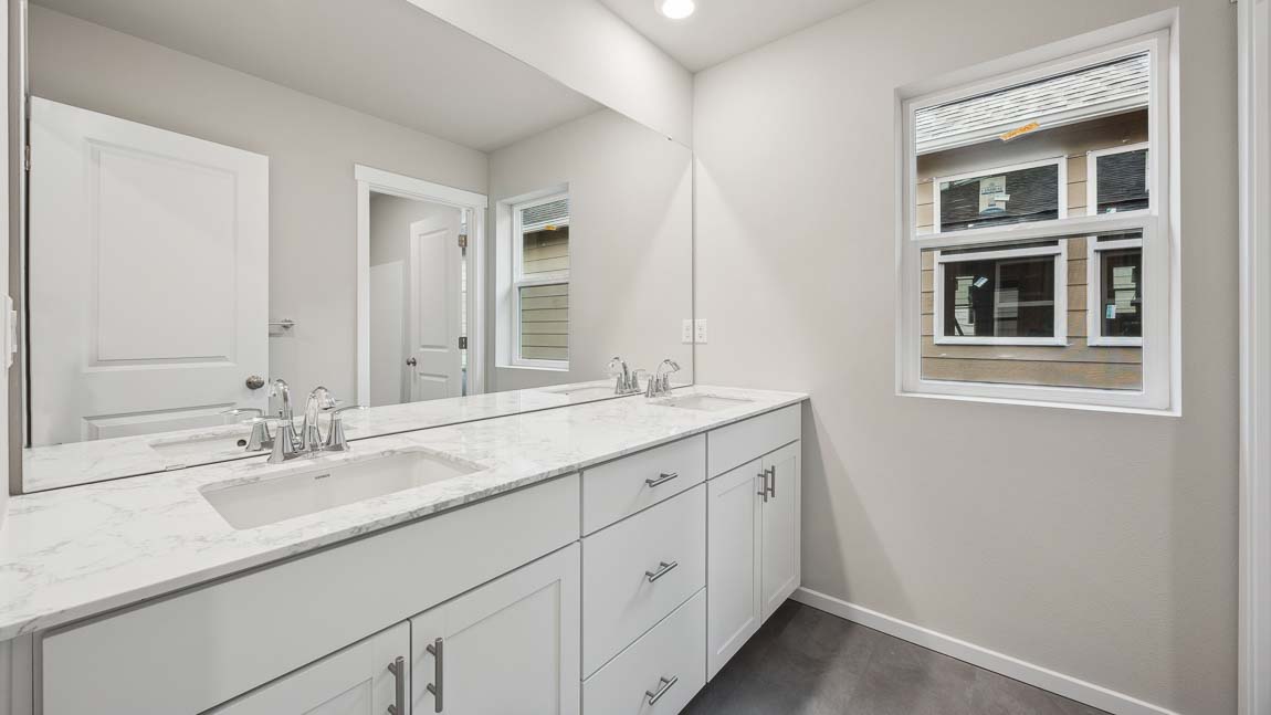 primary suite bedroom