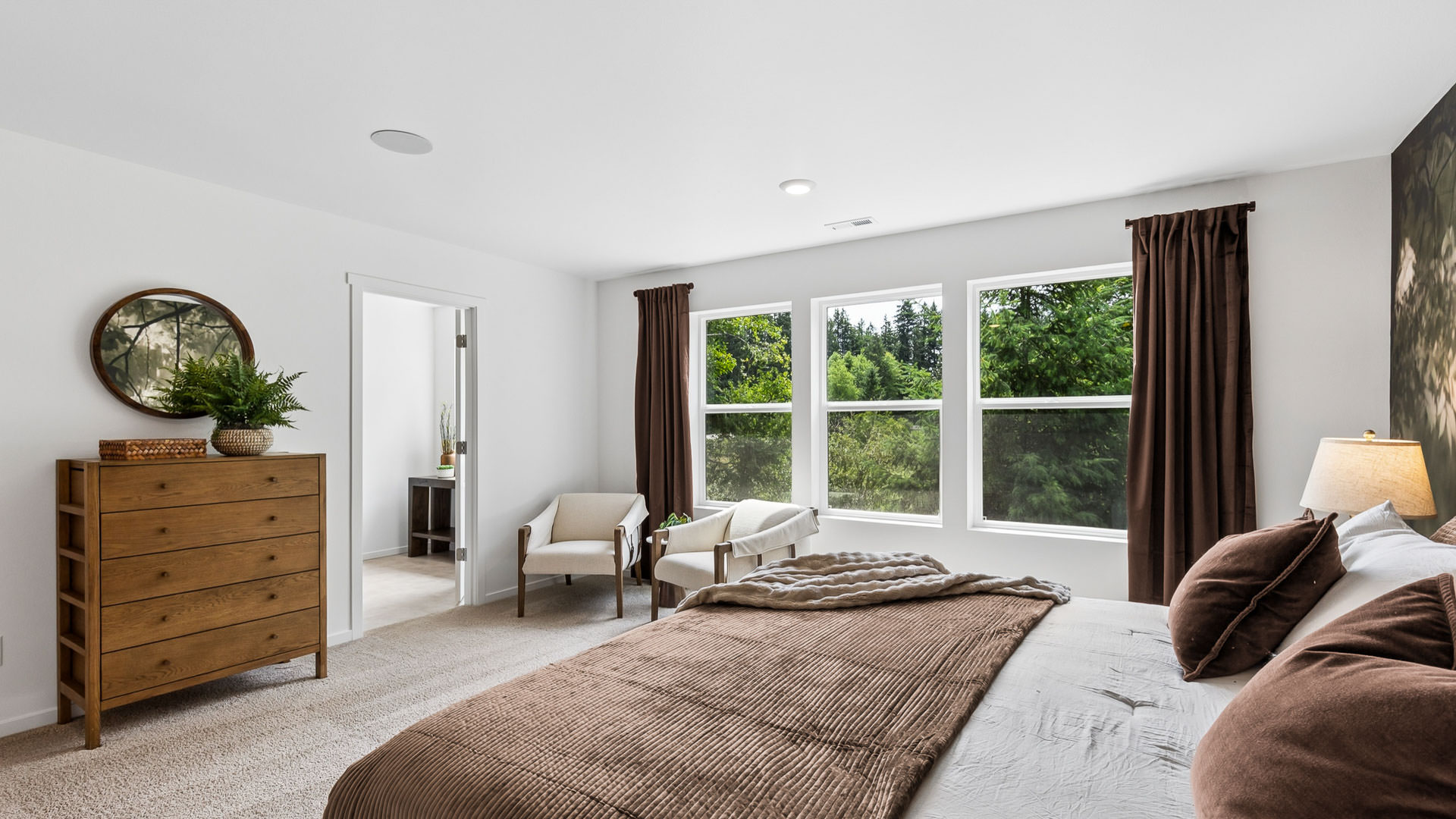 primary suite bedroom