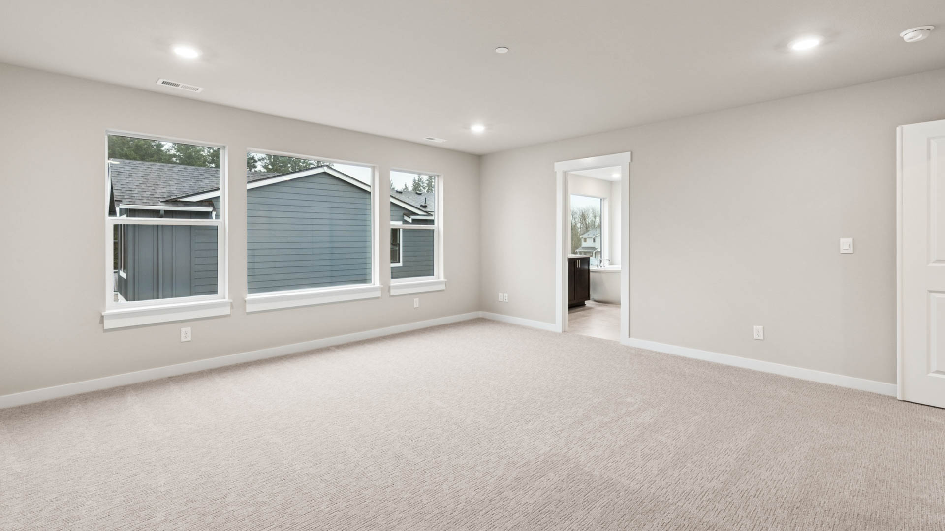 primary suite bedroom