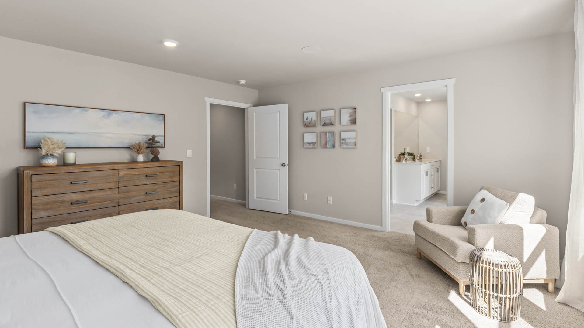 primary suite bedroom