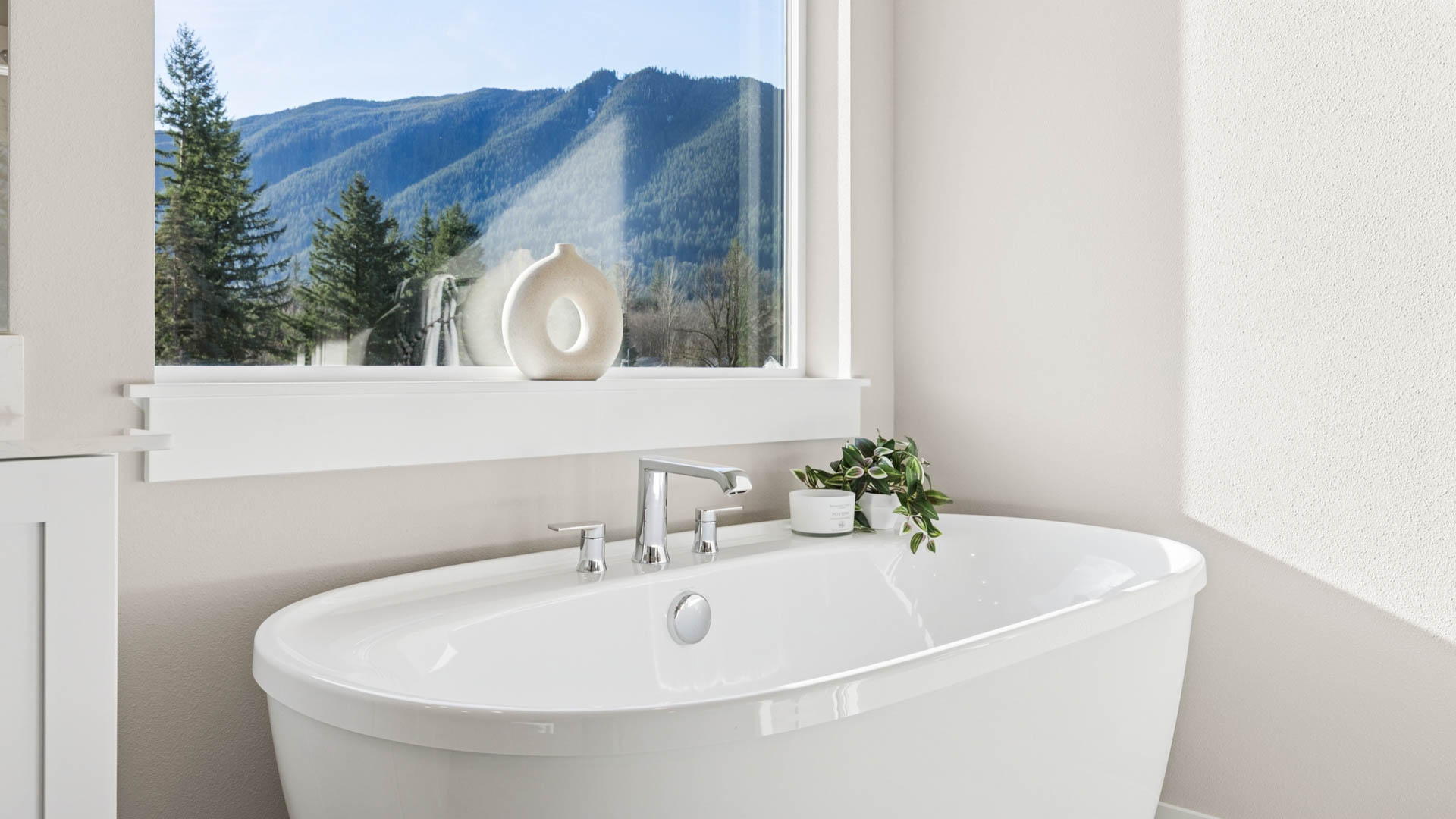 primary suite bathroom