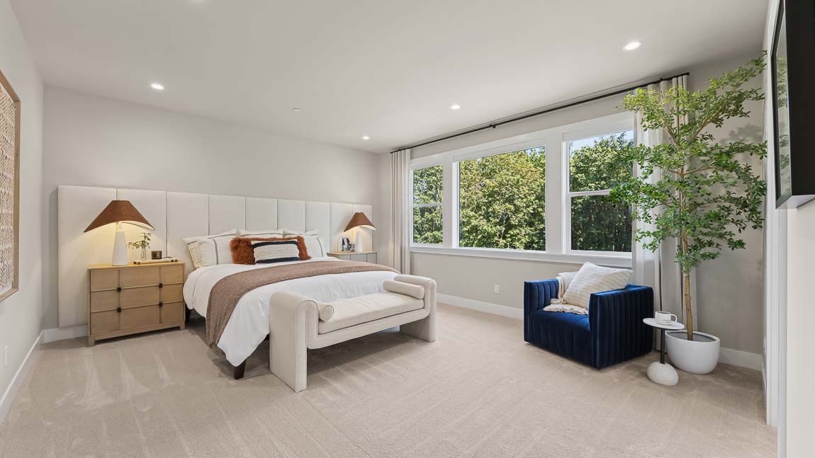 primary suite bedroom