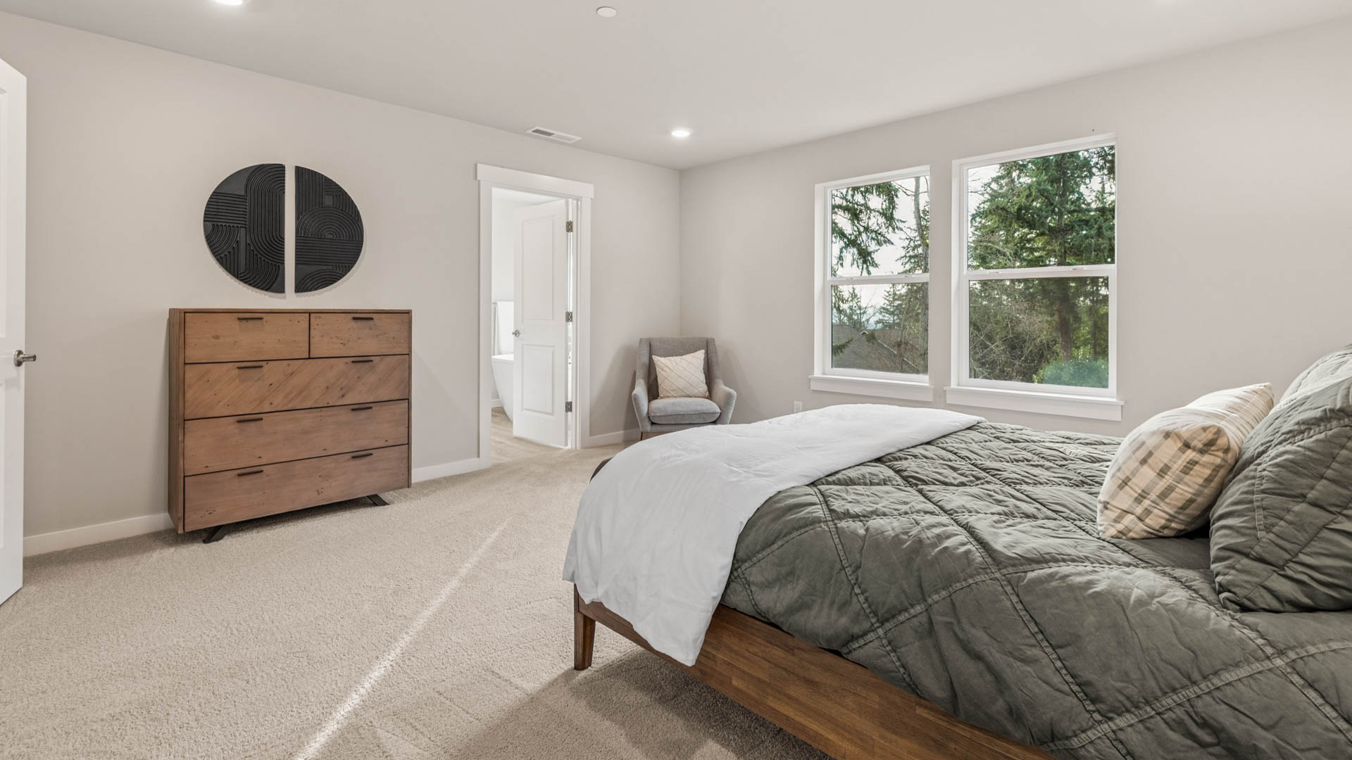 primary suite bedroom